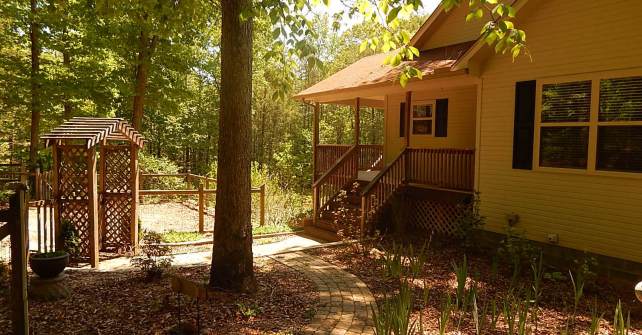 Cabins in Cosby, Cabins near Rocky Top Sports World, Cosby Cabins, Cosby TN Cabins, Gatlinburg Cabin Rentals, Gatlinburg Cabins, Gatlinburg Vacation Rentals, Luxury Mountain Cabins, Smokies Vacation Rentals, Smoky Mountain Cabins, Tennessee Creekside Cabins